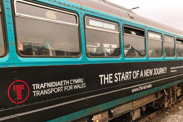 Trafnidiaeth Cymru - train