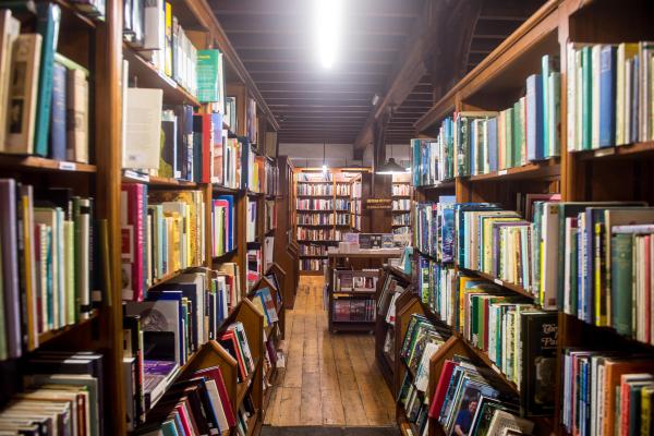  Llyfrgell Y Gelli Gandryll